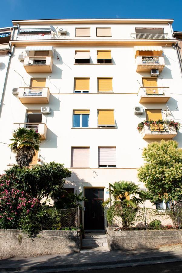 Apartman Lari Rijeka Extérieur photo